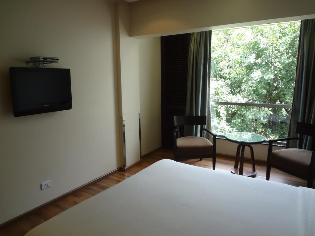 Shantai Hotel Pune Exterior photo