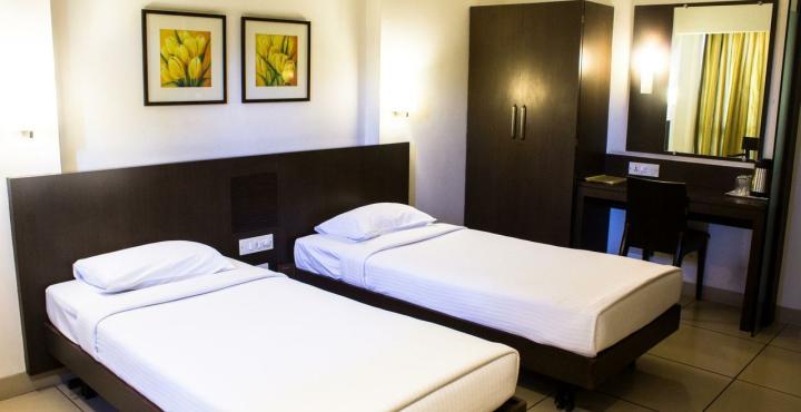 Shantai Hotel Pune Exterior photo