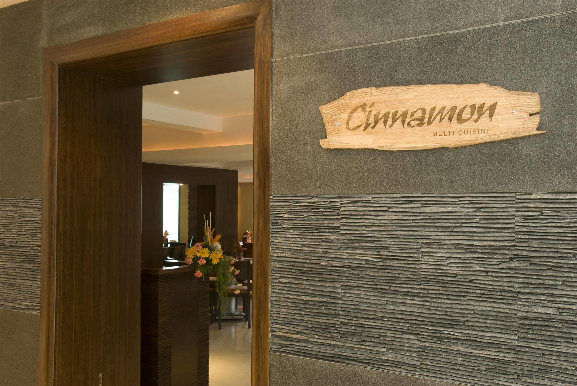 Shantai Hotel Pune Exterior photo